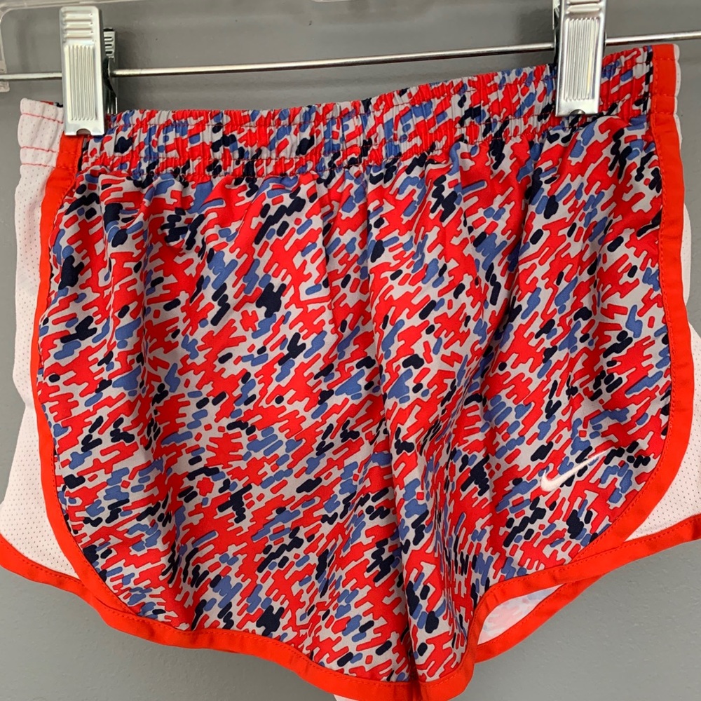Children’s Nike shorts (girls)